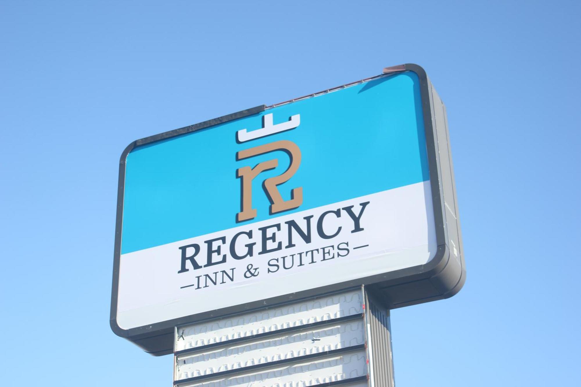 Regency Inn & Suites New London Mystic Exterior photo